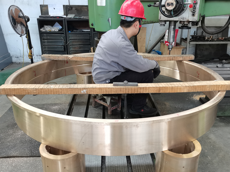 Large bronze bushing